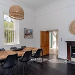 Maison B
