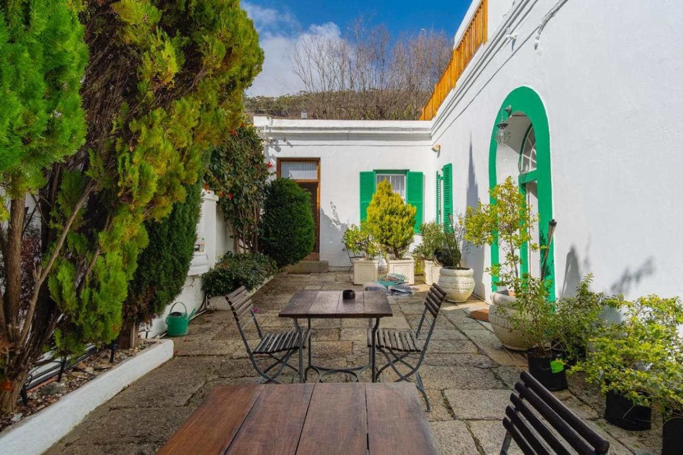 Casa de hóspedes Maison B *